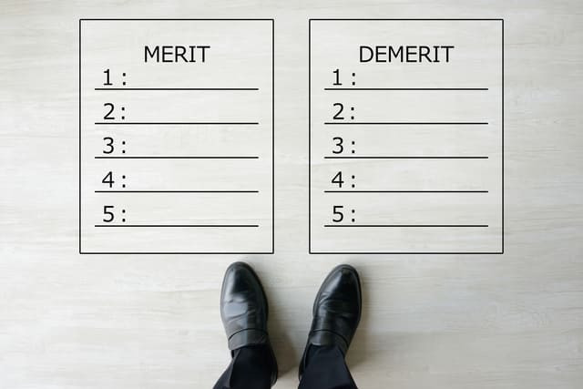 脱サラのメリットとデメリットのイメージ