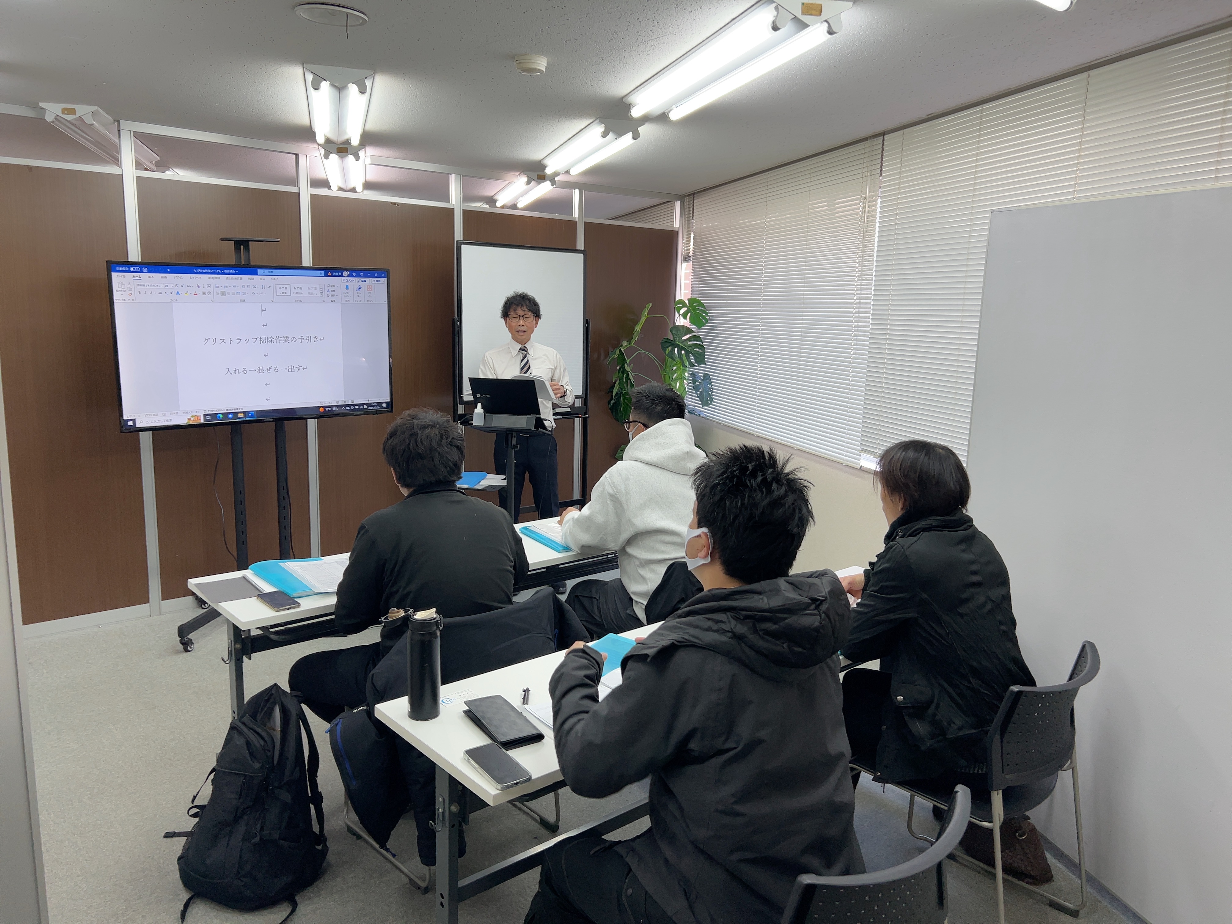 店舗のお困りごとをオリジナルの工法で丸ごと解決！全国から依頼殺到中！