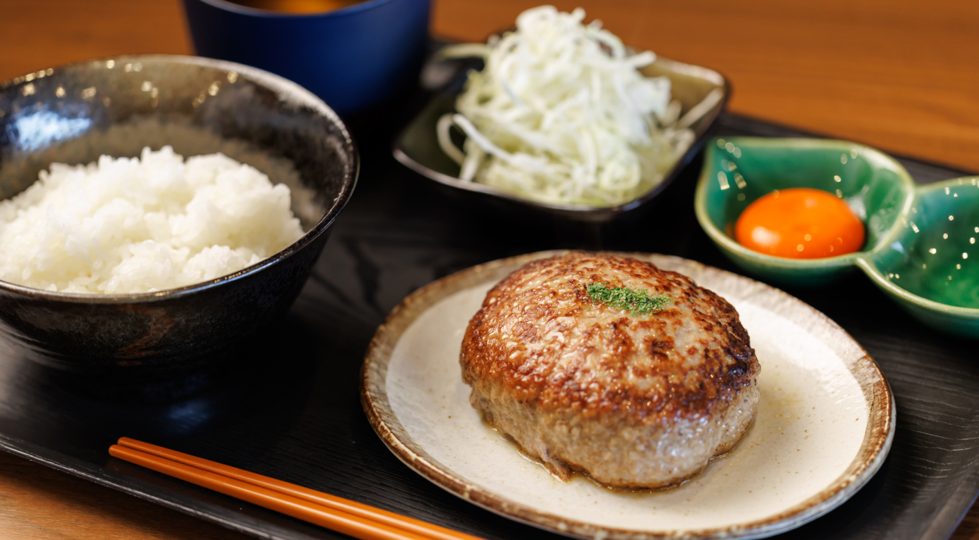 不利な立地も価値に変わる！初期費用300万円以内で始める古民家ハンバーグFC