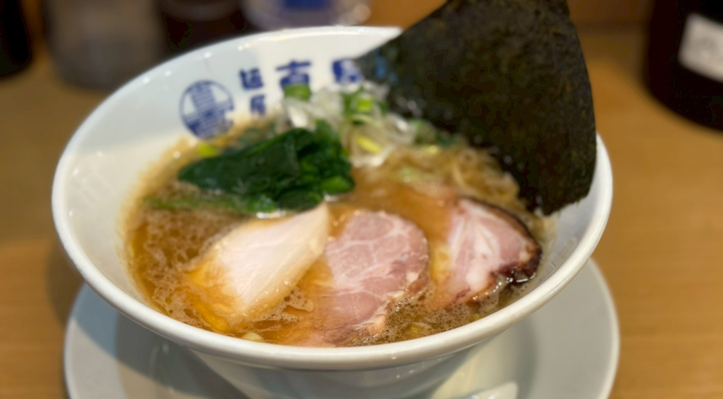 4種類のラーメン×18席の小箱戦略！月利150万円を叩き出す高収益FC